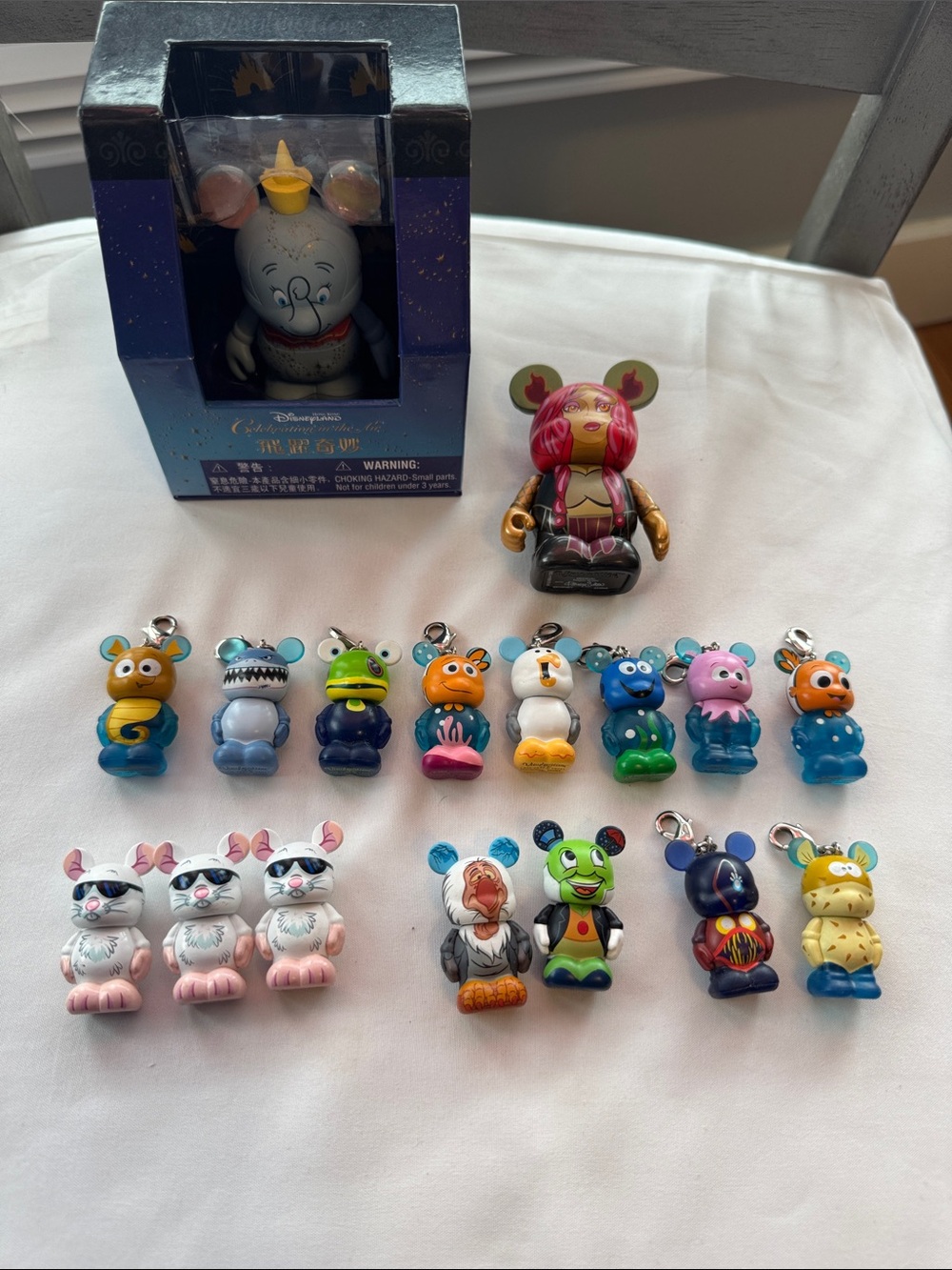 Disney Vinylmation Lot keychains Finding Nemo Dumbo